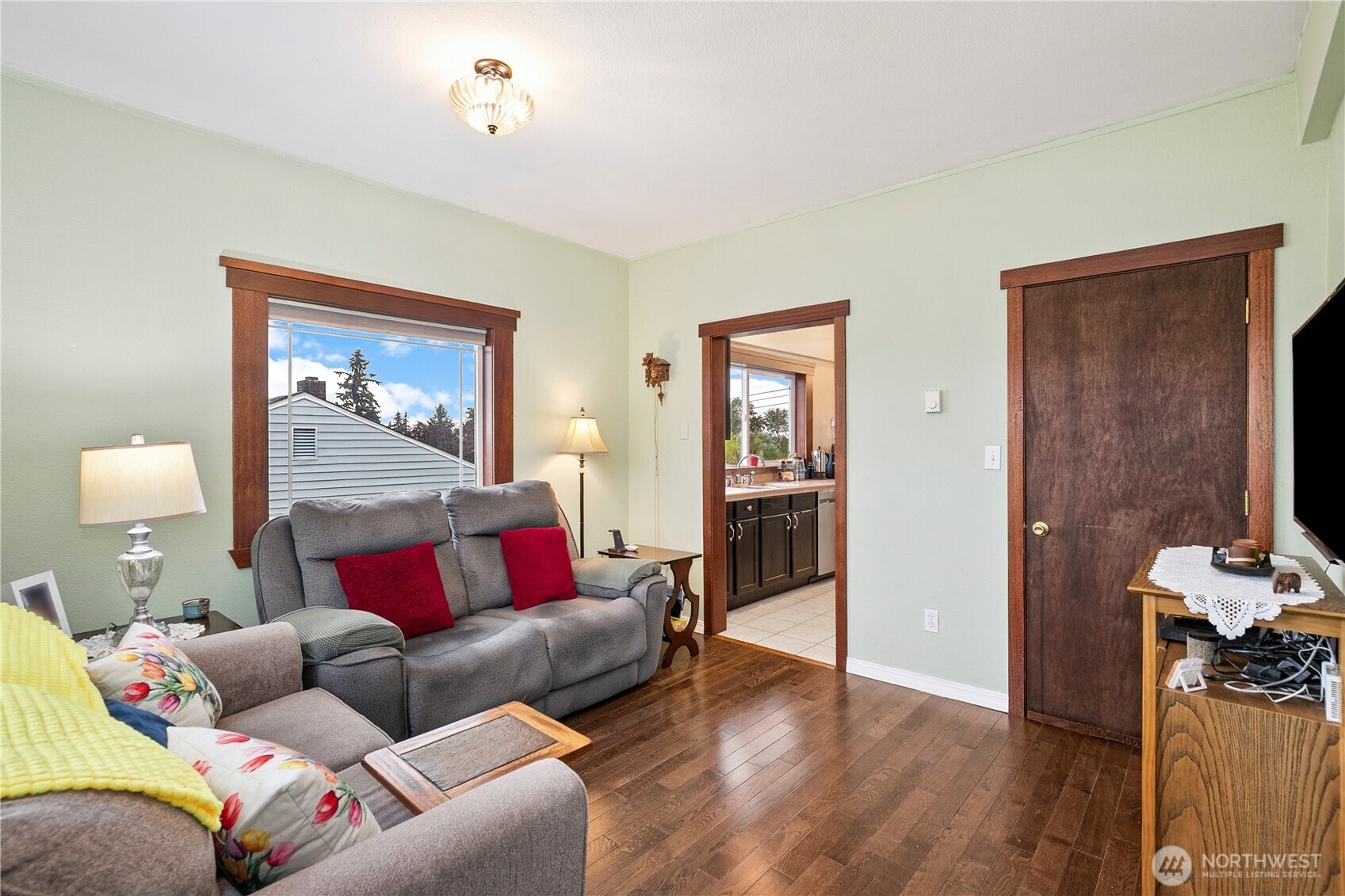 Photo 3 of Sale Pending at 4029 E J St, Tacoma, WA 98404 | MLS# NWM2583805 | Listing updated on 2026-09-24