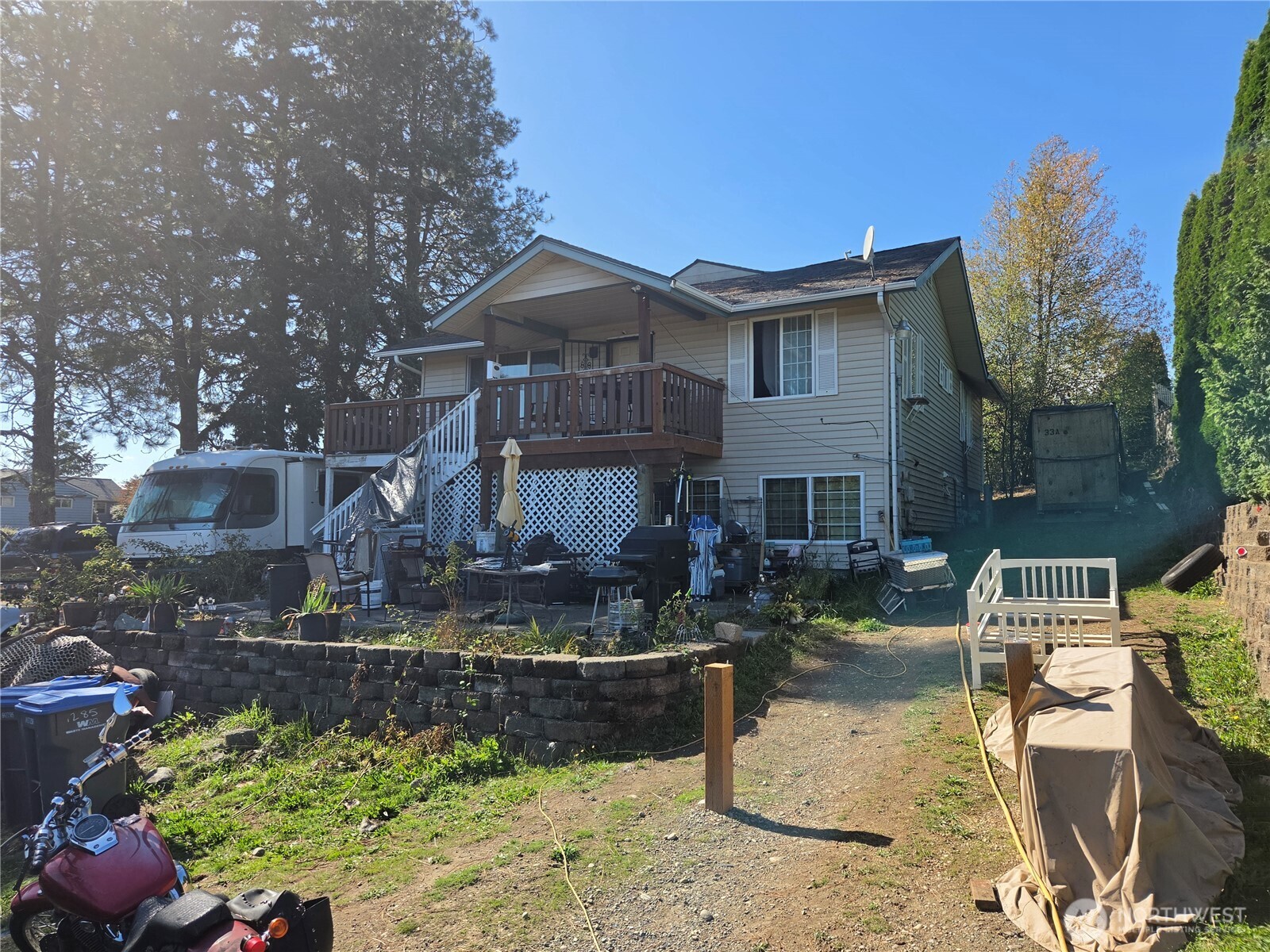 Photo 2 of Single family home for sale at 1285 Lansing Ave, Bremerton, WA 98312 | MLS# NWM2588961 | Listing updated on 2026-10-01