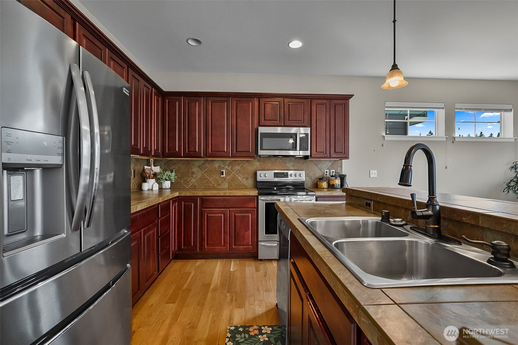 Photo 4 of Single family home for sale at 1128 77th Drive SE, Lake Stevens, WA 98258 | MLS# NWM2588969 | Listing updated on 2026-10-25
