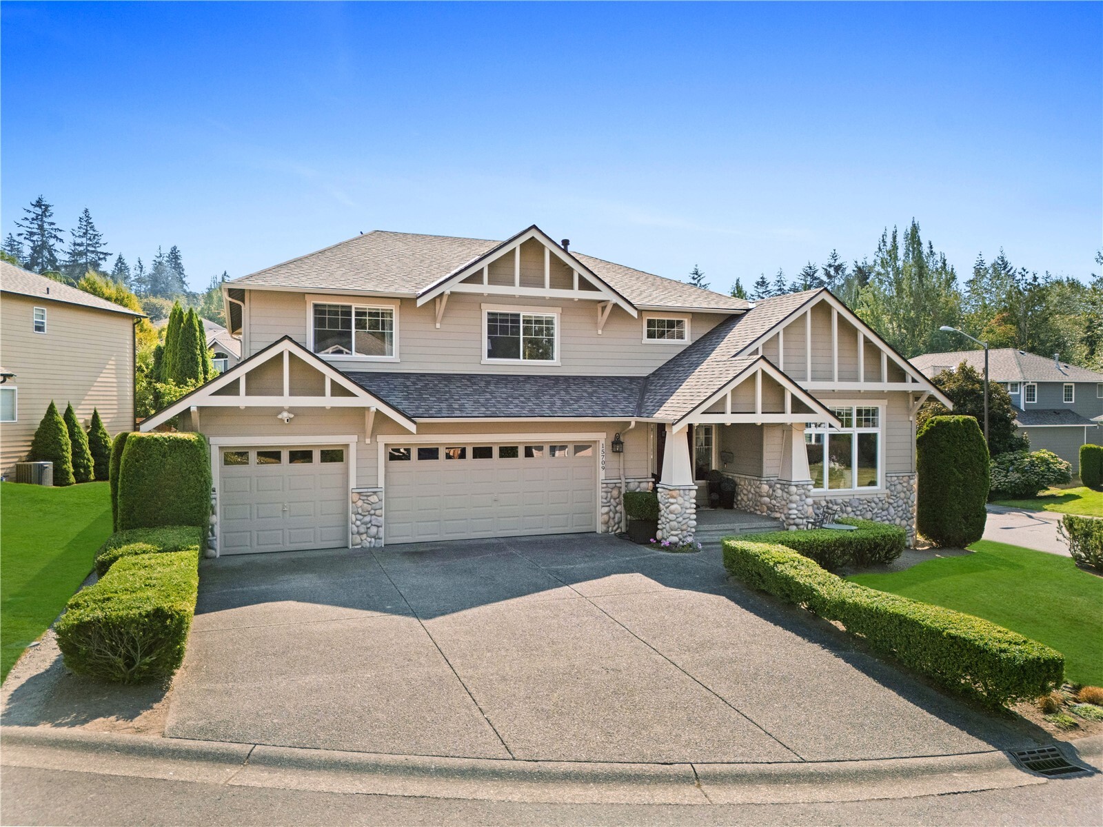 Photo 3 of Single family home for sale at 15709 143rd Avenue Se, Renton, WA 98058 | MLS# NWM2589838 | Listing updated on 2026-10-25