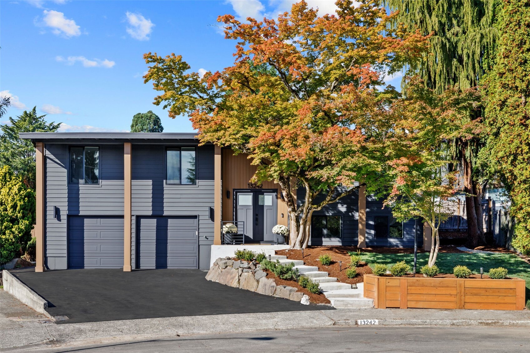 Photo 2 of Single family home for sale at 13242 118th Place Ne, Kirkland, WA 98034 | MLS# NWM2595166 | Listing updated on 2026-10-25