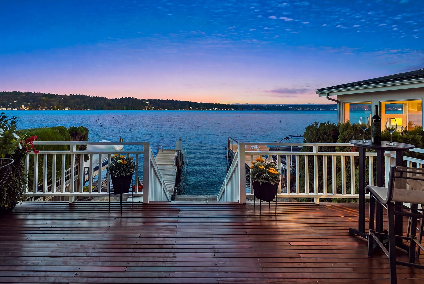 Photo 3 of Single family home for sale at 10500 Riviera Pl Ne, Seattle, WA 98125 | MLS# NWM2596415 | Listing updated on 2026-10-24