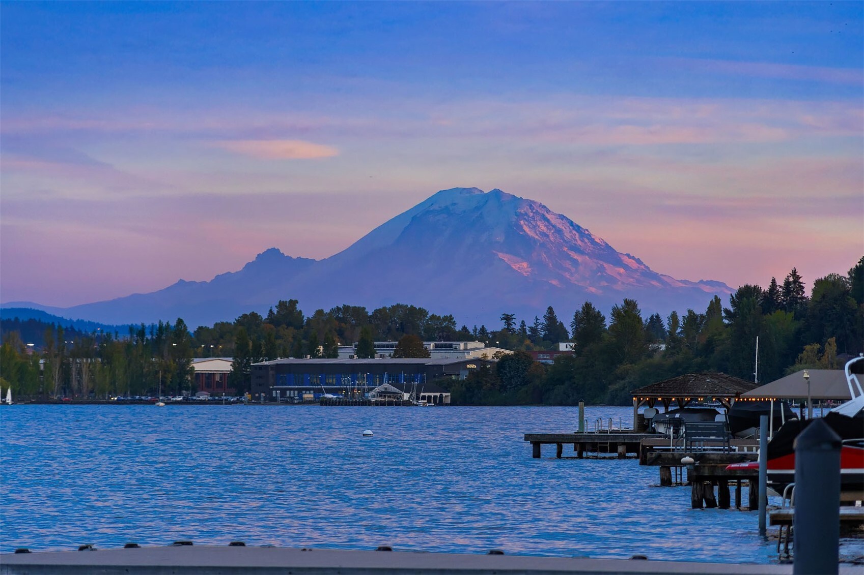 Photo 4 of Single family home for sale at 10500 Riviera Pl NE, Seattle, WA 98125 | MLS# NWM2596415 | Listing updated on 2026-10-24