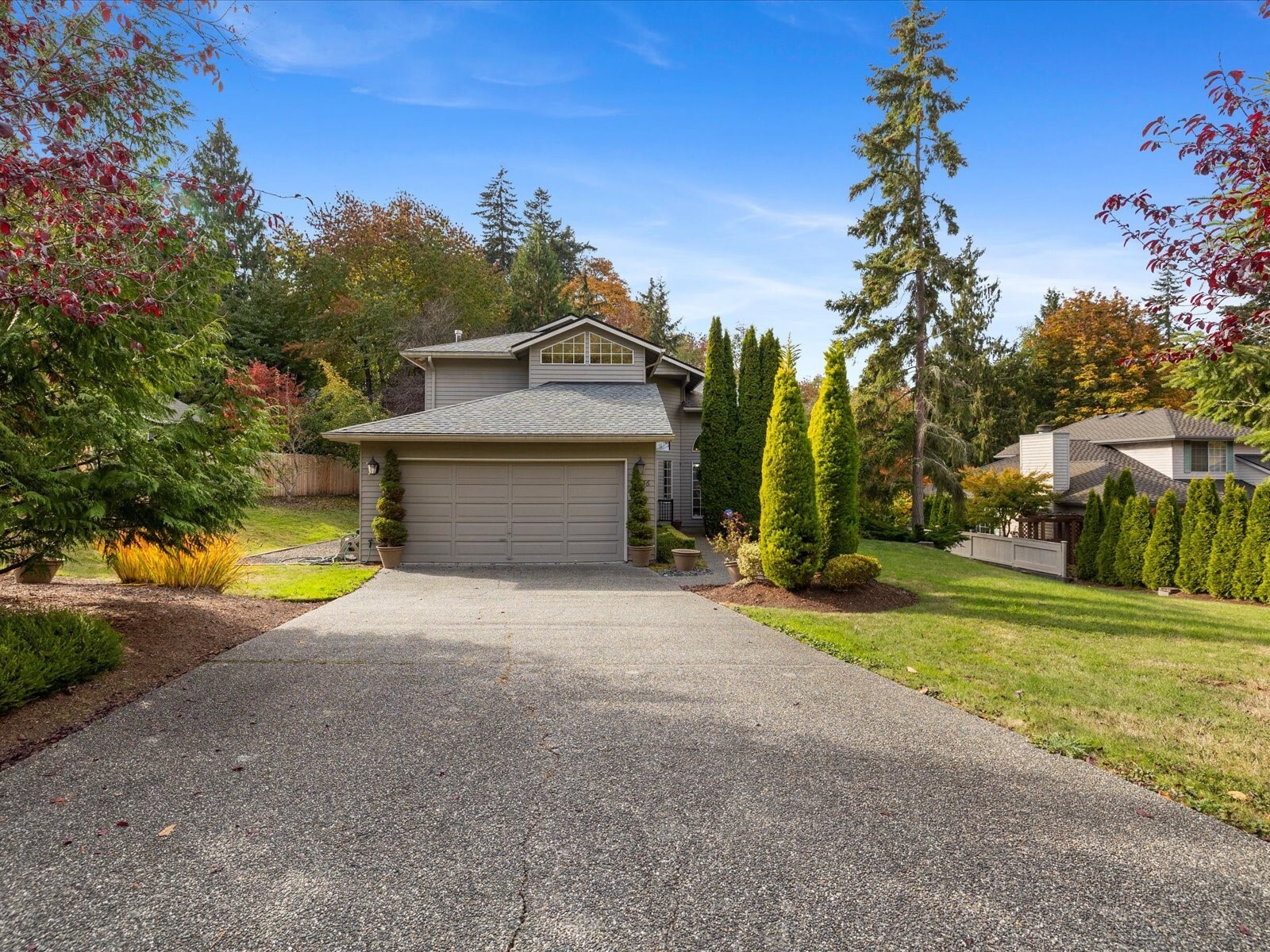 Photo 2 of Single family home for sale at 4936 Narbeck Ave, Everett, WA 98203 | MLS# NWM2596699 | Listing updated on 2026-10-24