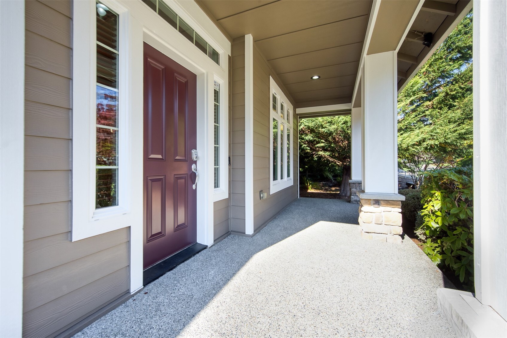 Photo 3 of Single family home for sale at 127 Orcas Ave Ne, Renton, WA 98059 | MLS# NWM2597559 | Listing updated on 2026-10-26