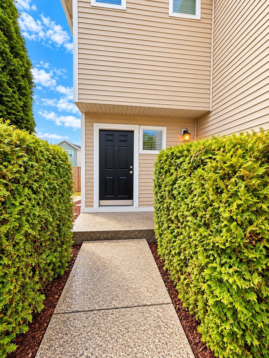 Photo 2 of Single family home for sale at 18438 95th Avenue E, Puyallup, WA 98375 | MLS# NWM2597613 | Listing updated on 2026-10-25
