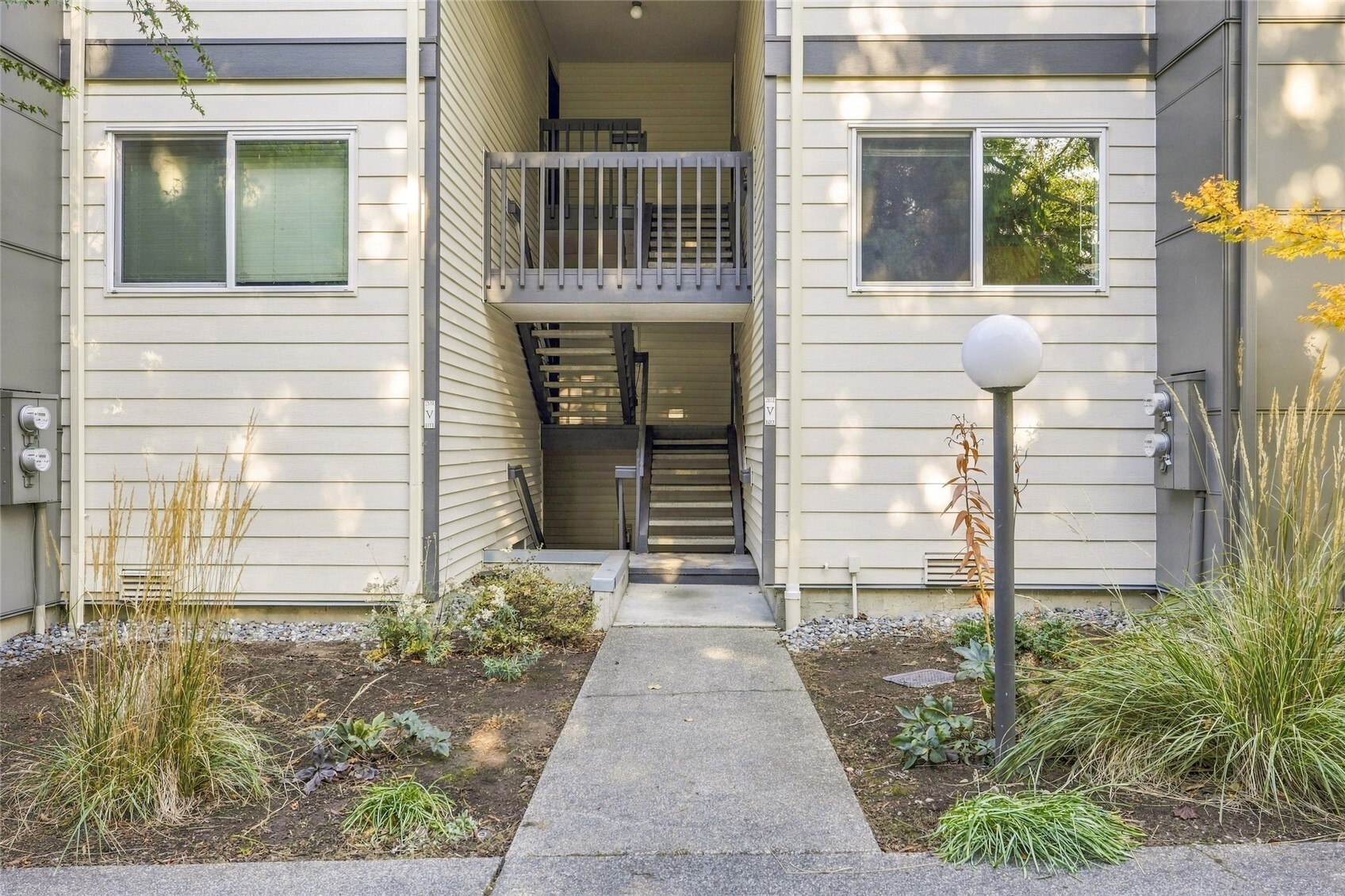 Photo 3 of Condo for sale at 31500 33rd Place Sw #V102, Federal Way, WA 98023 | MLS# NWM2597624 | Listing updated on 2026-10-24