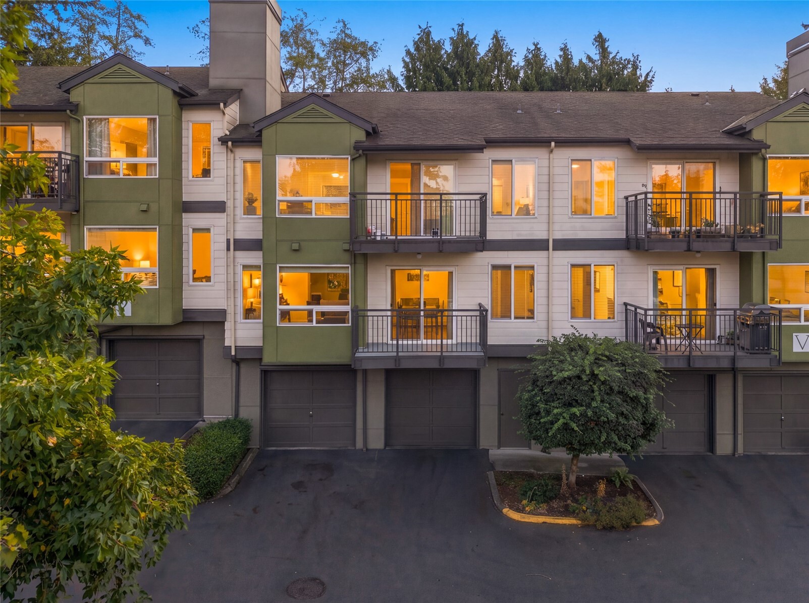 Photo 1 of Condo for sale at 31500 33rd Place Sw #V102, Federal Way, WA 98023 | MLS# NWM2597624 | Listing updated on 2026-10-24