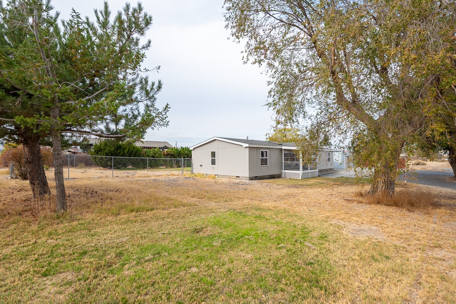 Photo 4 of Manufactured home for sale at 739 S 2nd Place, Soap Lake, WA 98851 | MLS# NWM2597650 | Listing updated on 2026-10-25