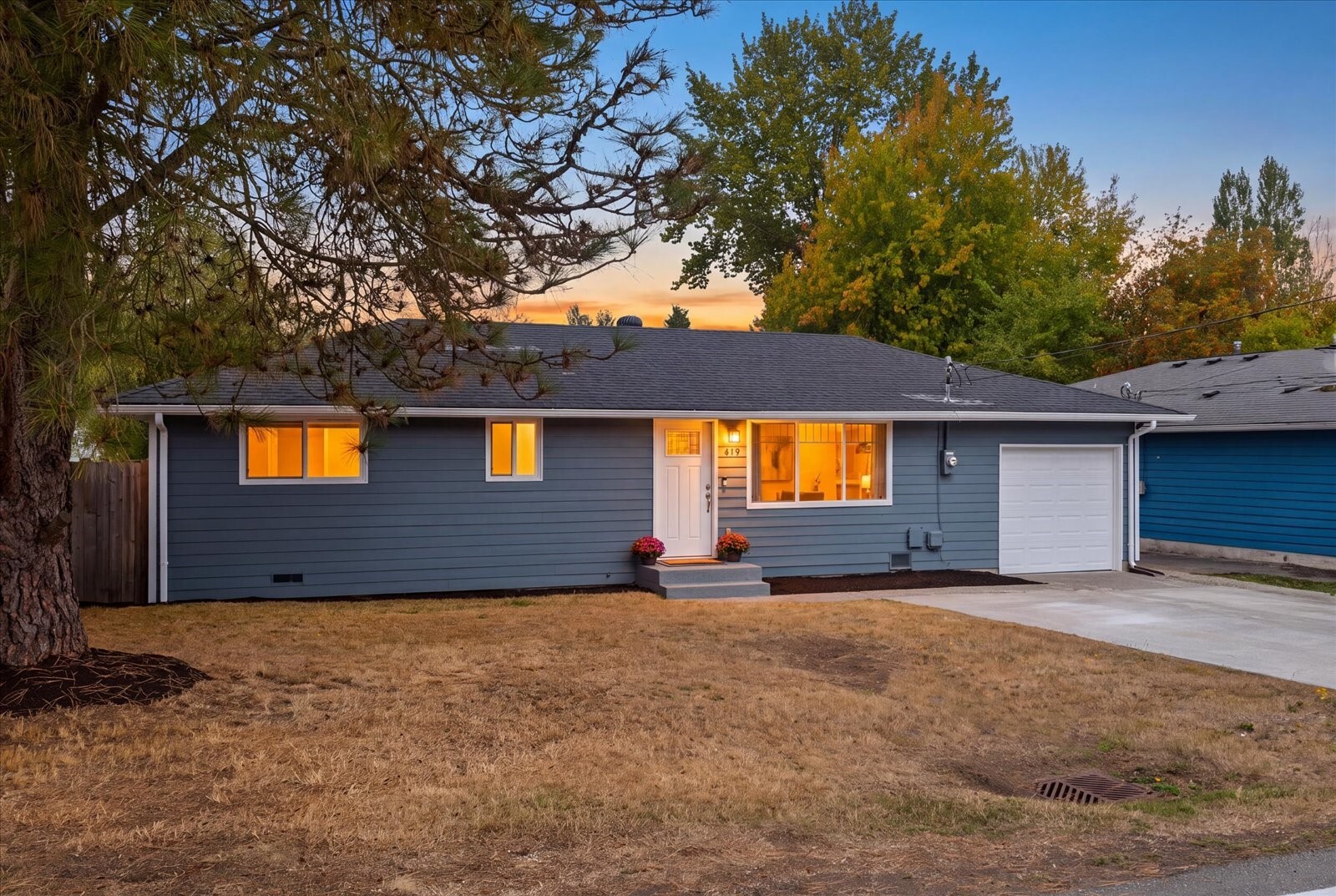 Photo 2 of Single family home for sale at 619 93rd Street Sw, Everett, WA 98204 | MLS# NWM2597666 | Listing updated on 2026-10-24