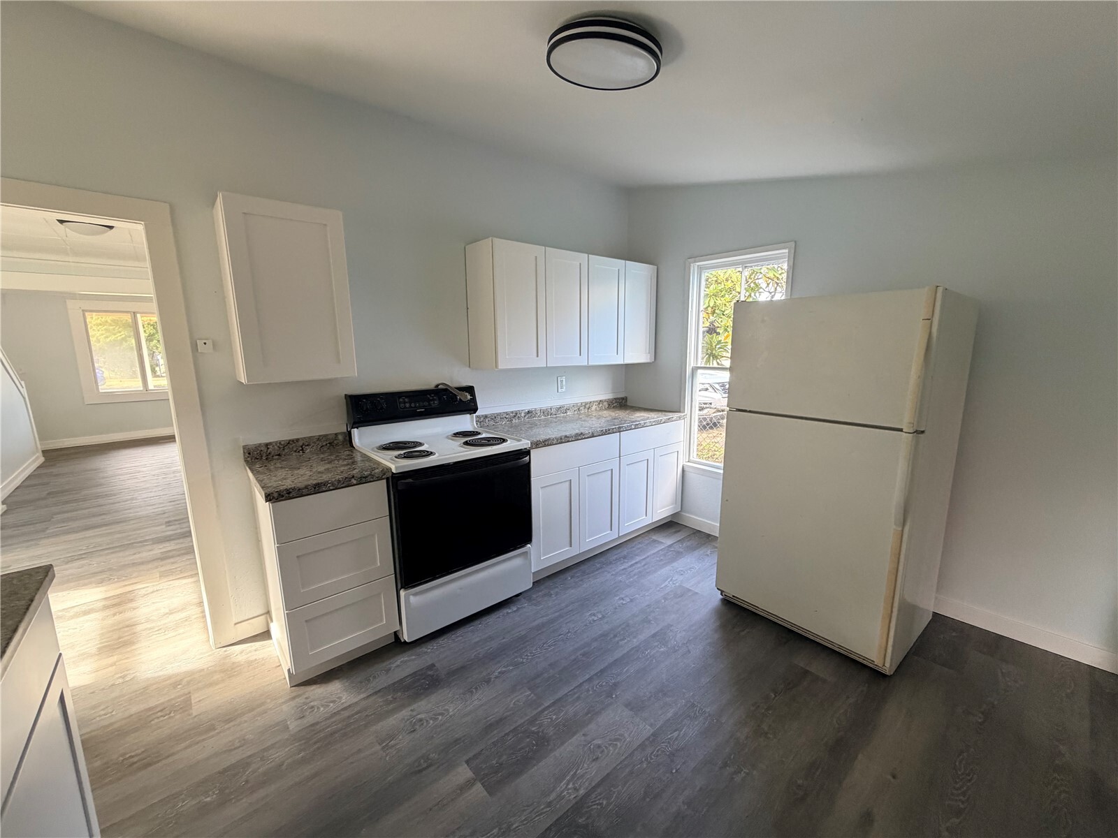 Photo 4 of Single family home for sale at 1317 5th Street, Aberdeen, WA 98520 | MLS# NWM2597745 | Listing updated on 2026-10-25