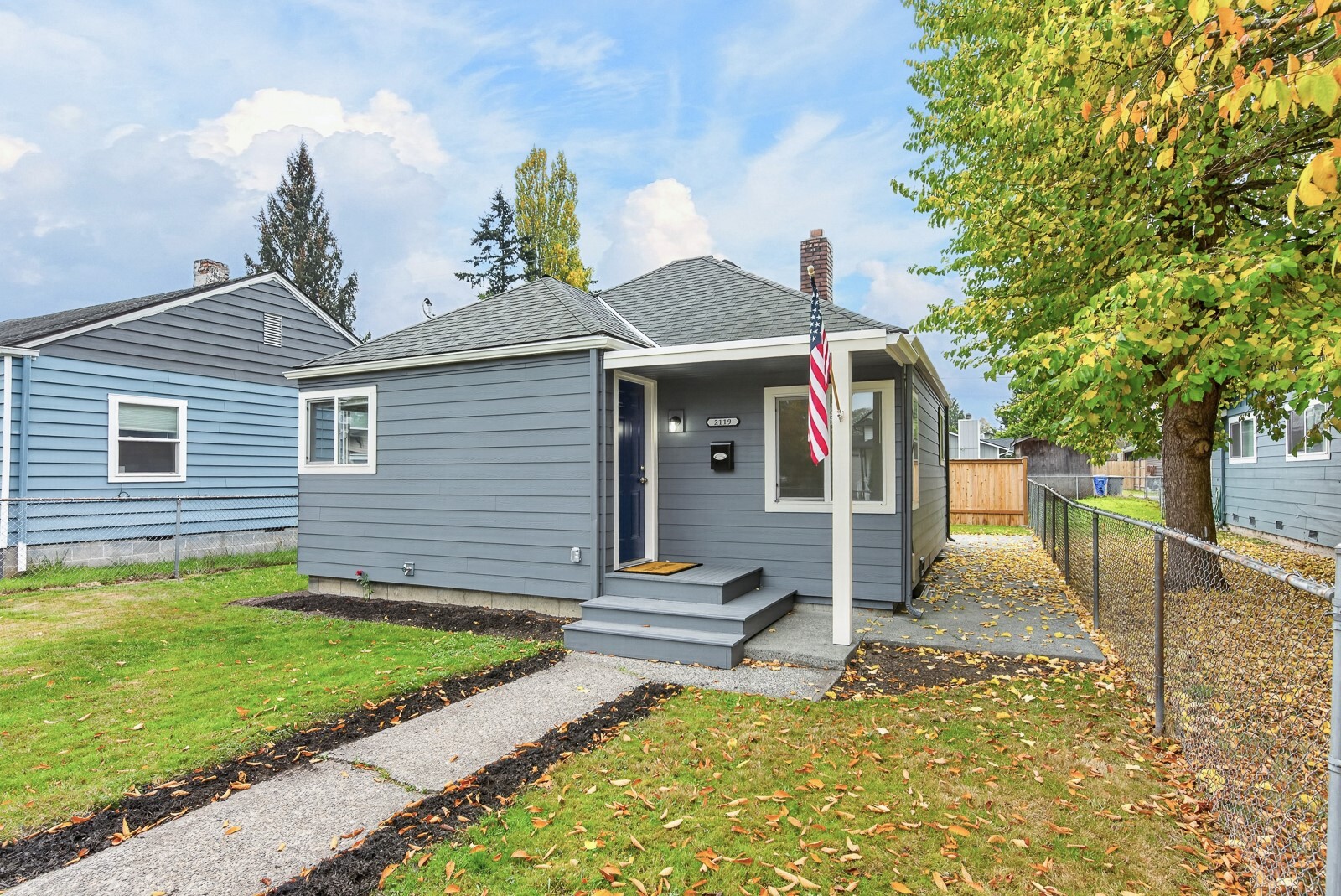 Photo 1 of Condo for sale at 2119 Walnut St #B, Everett, WA 98201 | MLS# NWM2597797 | Listing updated on 2026-10-25