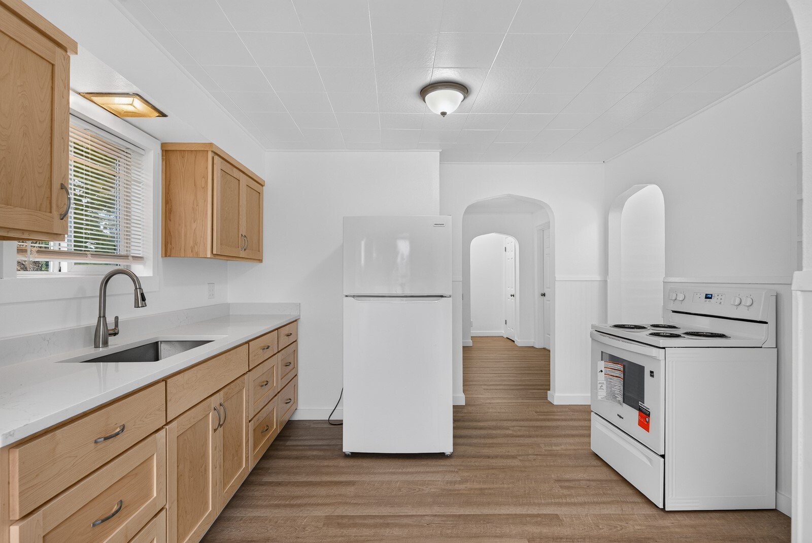 Photo 4 of Condo for sale at 2119 Walnut St #B, Everett, WA 98201 | MLS# NWM2597797 | Listing updated on 2026-10-25