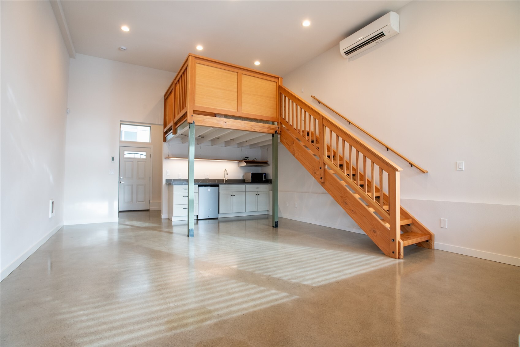 Photo 2 of Townhouse for sale at 6722 15th Avenue NW, Seattle, WA 98117 | MLS# NWM2597921 | Listing updated on 2026-10-25