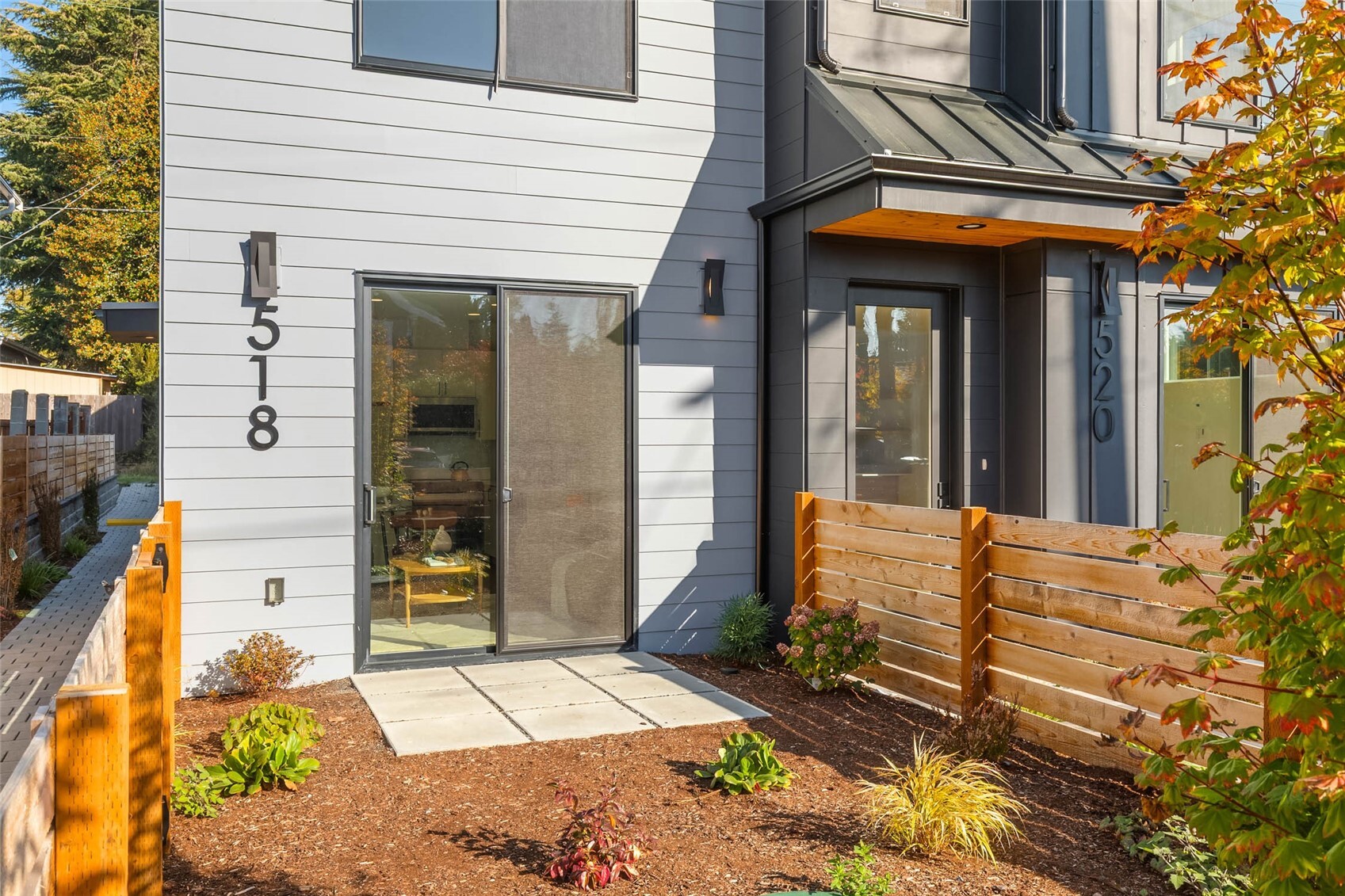 Photo 2 of Townhouse for sale at 518 N 102nd Street, Seattle, WA 98133 | MLS# NWM2597929 | Listing updated on 2026-10-24