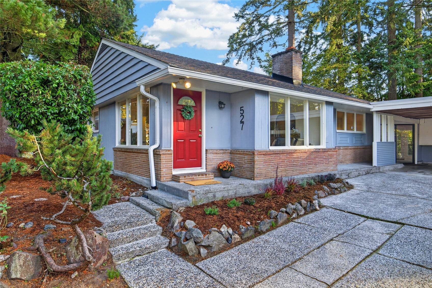 Single family home for sale at 572 N 172nd Street, Shoreline, WA 98133 | MLS# NWM2597942