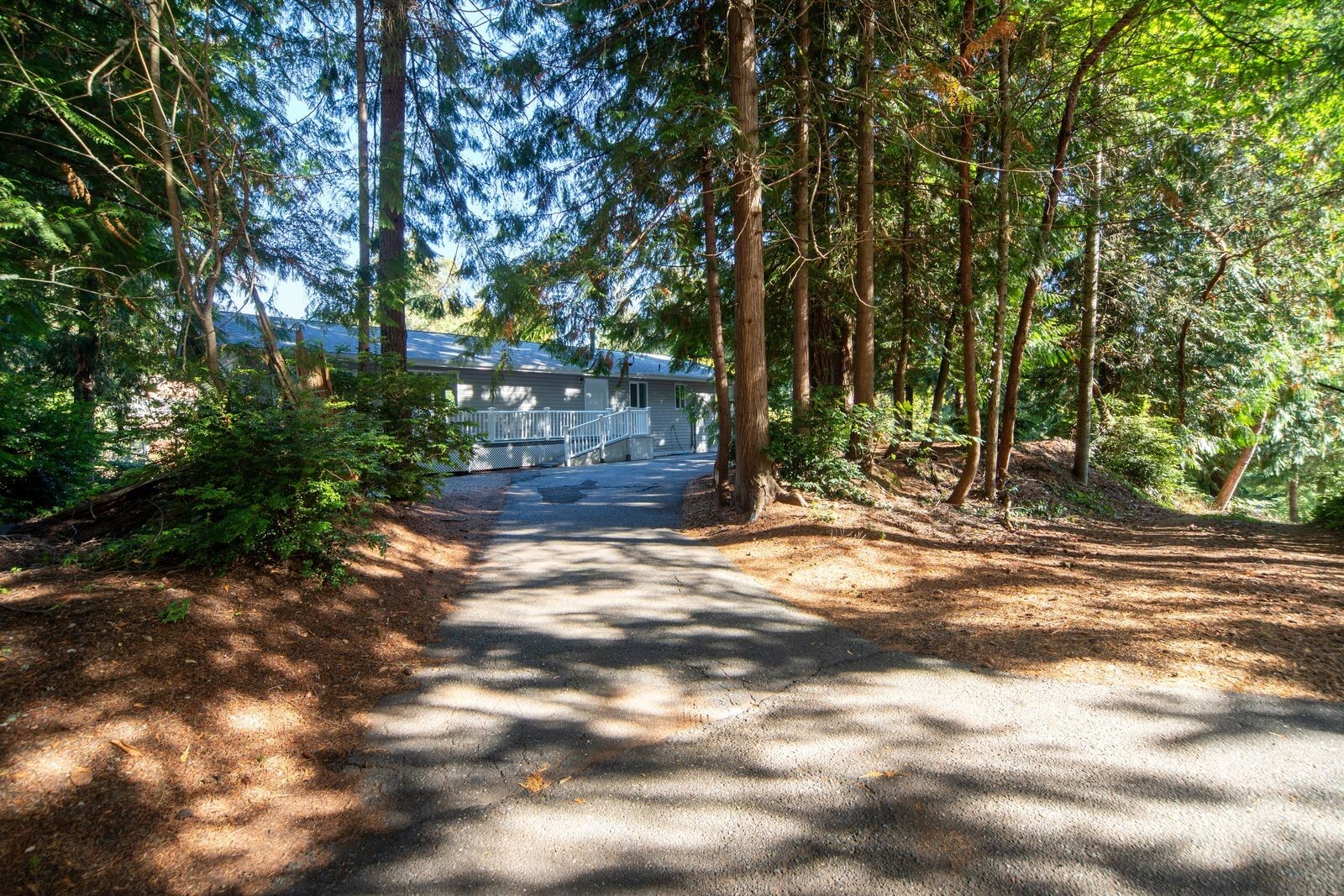 Photo 2 of Single family home for sale at 1900 Jackson Dr NW, Bremerton, WA 98312 | MLS# NWM2598055 | Listing updated on 2026-10-25