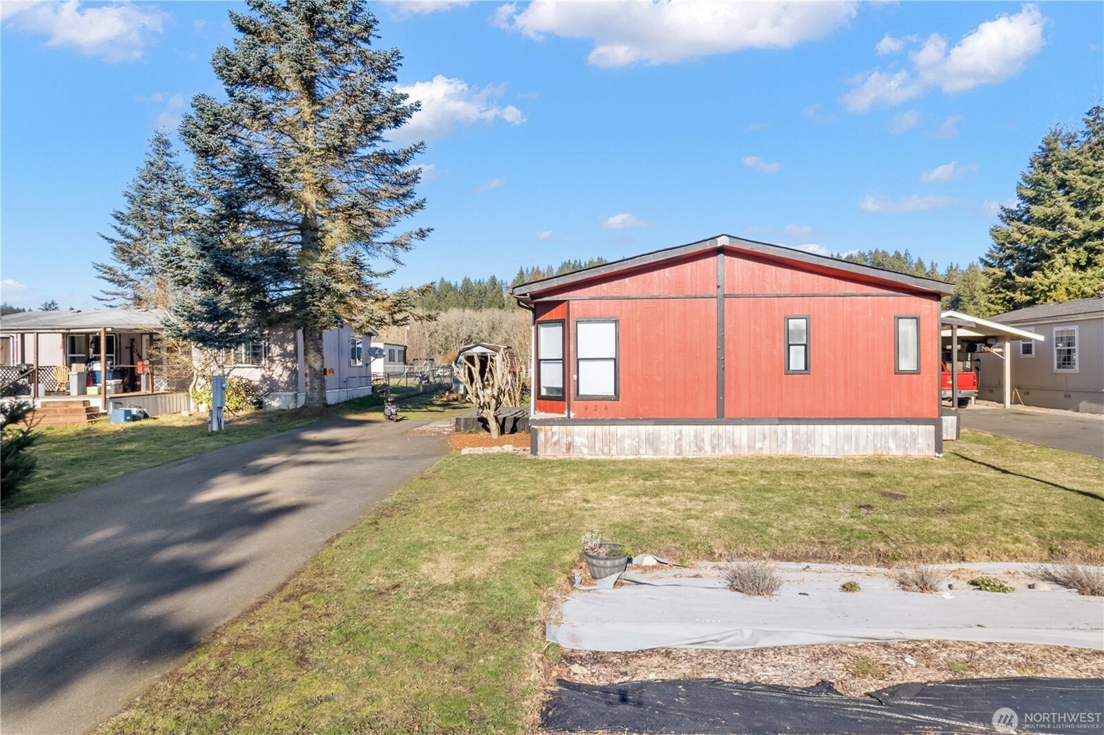 Photo 2 of Manufactured home for sale at 924 Lincoln Ave E #56, Tenino, WA 98589 | MLS# NWM2598066 | Listing updated on 2026-10-25