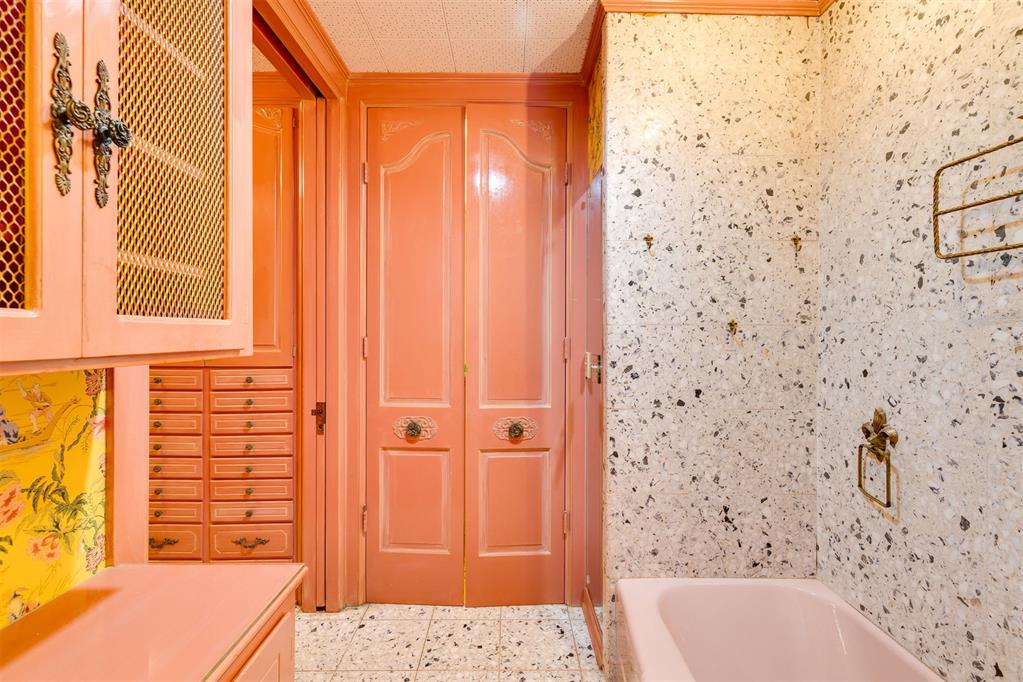 Single family home for sale at 7104 Brentwood Rd, Nichols Hills, OK 73116 | MLS# 1228022