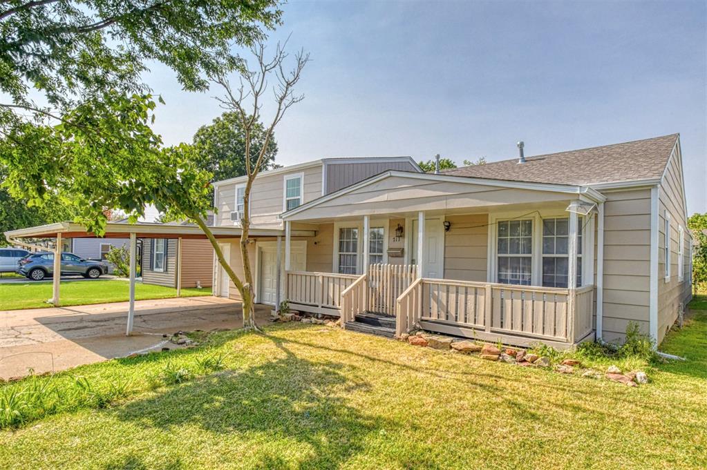 Photo 3 of Single family home for sale at 717 E Johnson St, Norman, OK 73071 | MLS# 1229309 | Listing updated on 2026-09-21