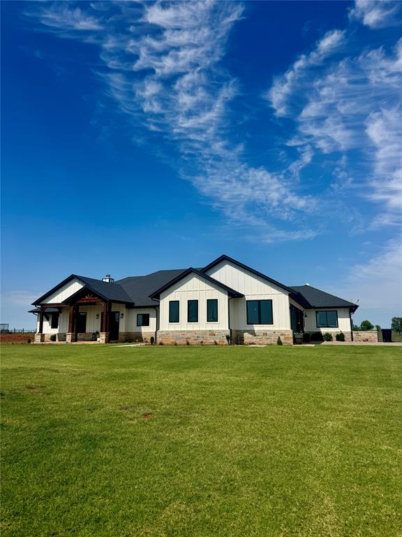 Single family home for sale at 26244 E 868 Road, Cashion, OK 73016 | MLS# 1233728