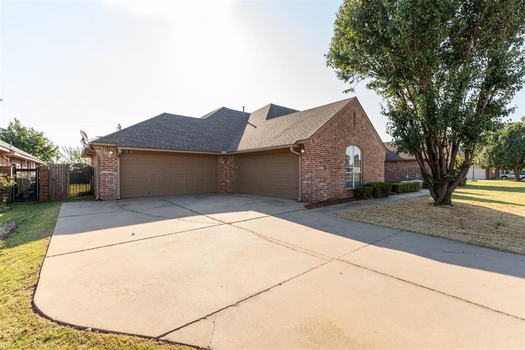 Photo 2 of Sale Pending at 3212 Rockhampton Ave, Oklahoma City, OK 73179 | MLS# 1238404 | Listing updated on 2026-09-21