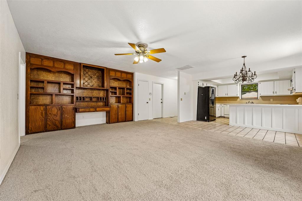 Photo 3 of Sale Pending at 204 W Wayne St, Edmond, OK 73003 | MLS# 1241931 | Listing updated on 2026-10-15