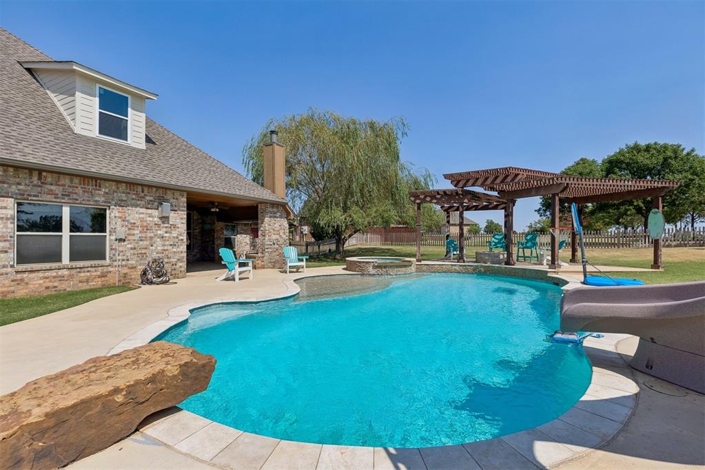 Single family home for sale at 22982 Crossfield Ct, Edmond, OK 73025 | MLS# 1242460