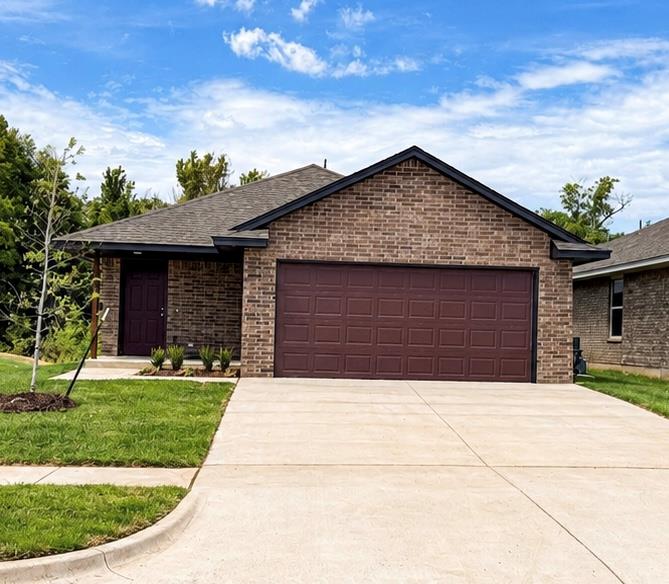 Photo 1 of Single family home for sale at 2007 Brush Creek Wy, Newcastle, OK 73065 | MLS# 1246482 | Listing updated on 2026-09-22