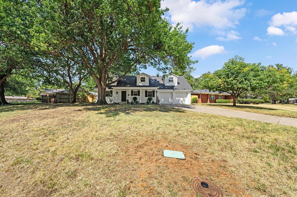 Photo 2 of Sale Pending at 1632 Rosemont Dr, Norman, OK 73072 | MLS# 1248195 | Listing updated on 2026-09-21