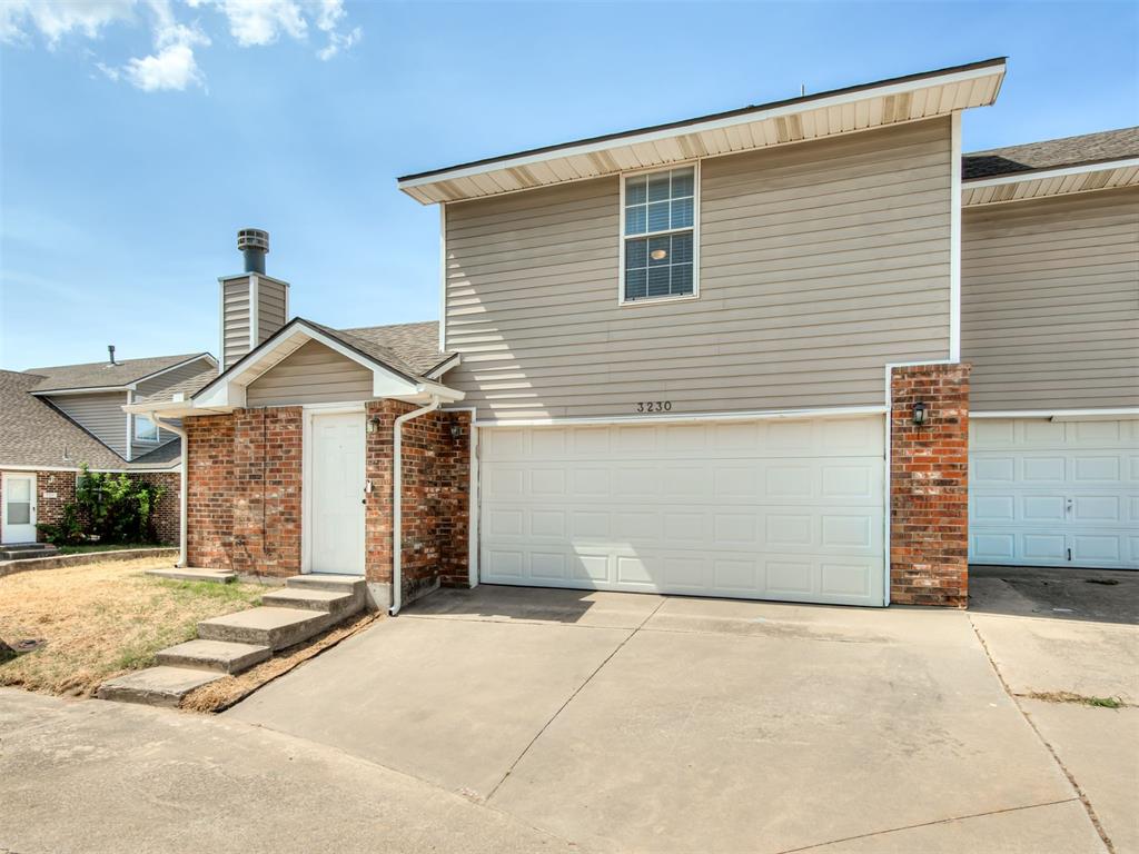 Photo 3 of Townhouse for sale at 3230 Barley Ct, Norman, OK 73072 | MLS# 1249948 | Listing updated on 2026-09-21