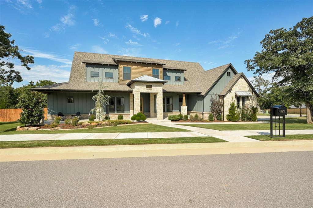Single family home for sale at 3801 Union Park Pl, Edmond, OK 73034 | MLS# 1255173