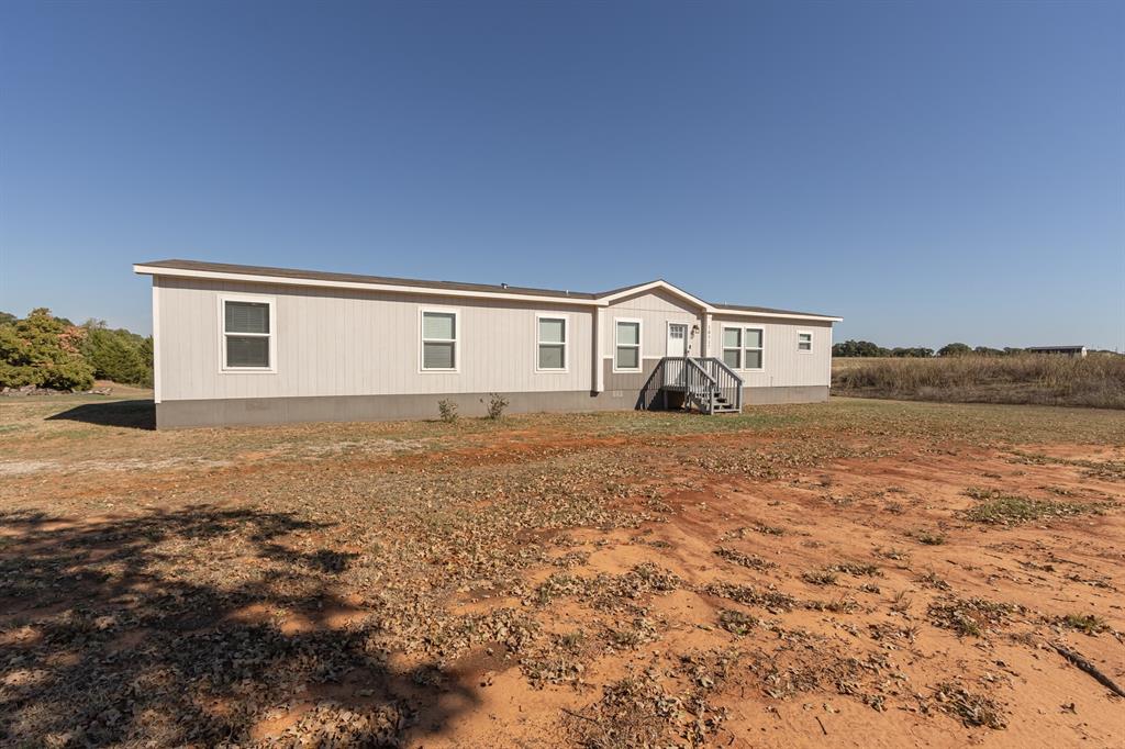 Photo 4 of Single family home for sale at 10517 190th Street, Lindsay, OK 73052 | MLS# 1255247 | Listing updated on 2026-10-24