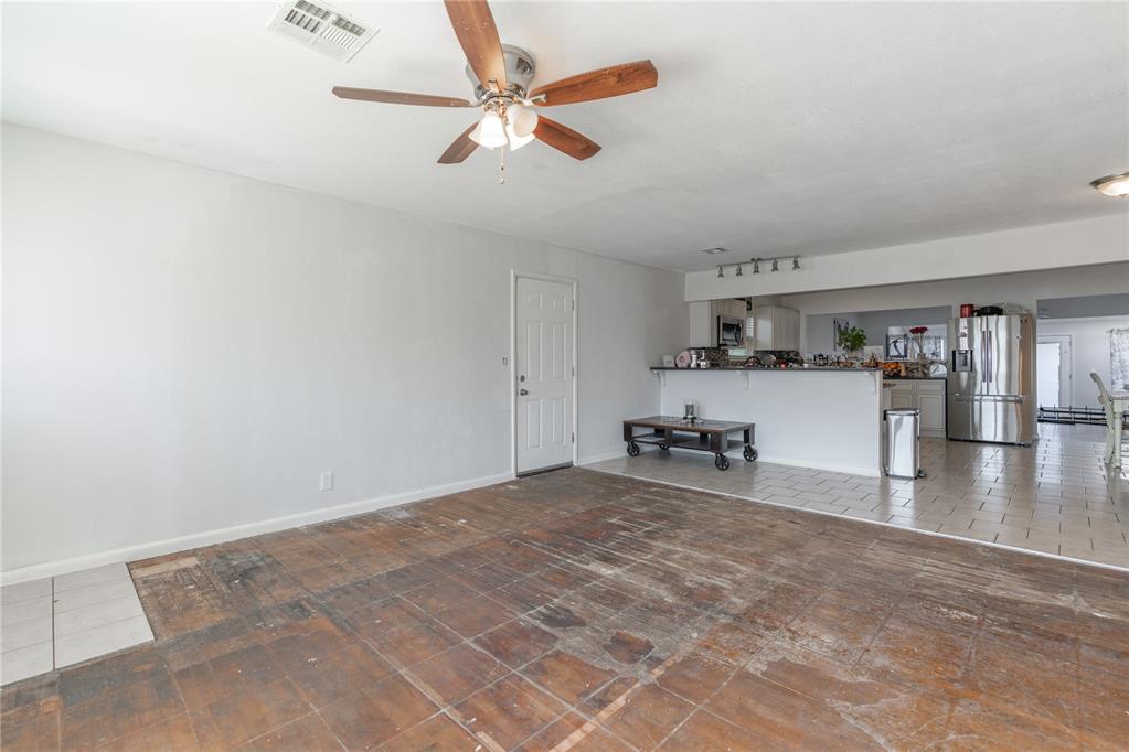 Photo 3 of Single family home for sale at 519 SW 3rd Street, Moore, OK 73160 | MLS# 1255331 | Listing updated on 2026-10-24