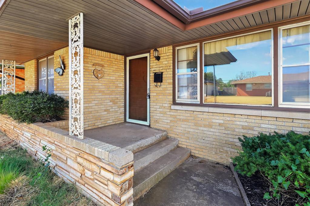 Photo 4 of Single family home for sale at 128 W Jarman St, Oklahoma City, OK 73110 | MLS# 1255409 | Listing updated on 2026-10-25