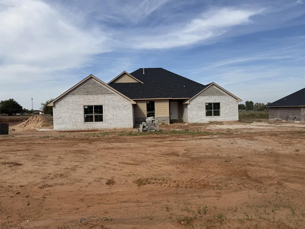 Single family home for sale at 8680 Oak Tree Cir, Edmond, OK 73025 | MLS# 1255416