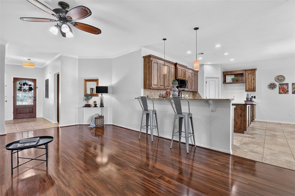 Photo 4 of Single family home for sale at 7020 E Cherokee Xing, Warr Acres, OK 73132 | MLS# 1255436 | Listing updated on 2026-10-25