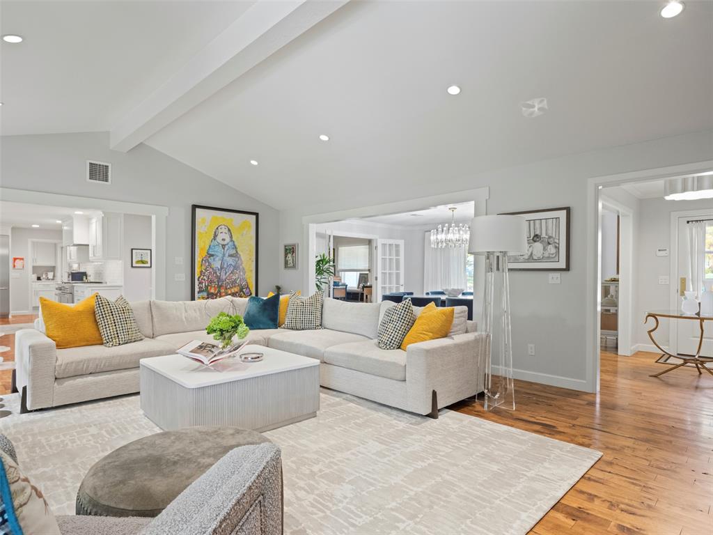 Photo 3 of Single family home for sale at 1608 Westminster Pl, Nichols Hills, OK 73120 | MLS# 1255452 | Listing updated on 2026-10-25