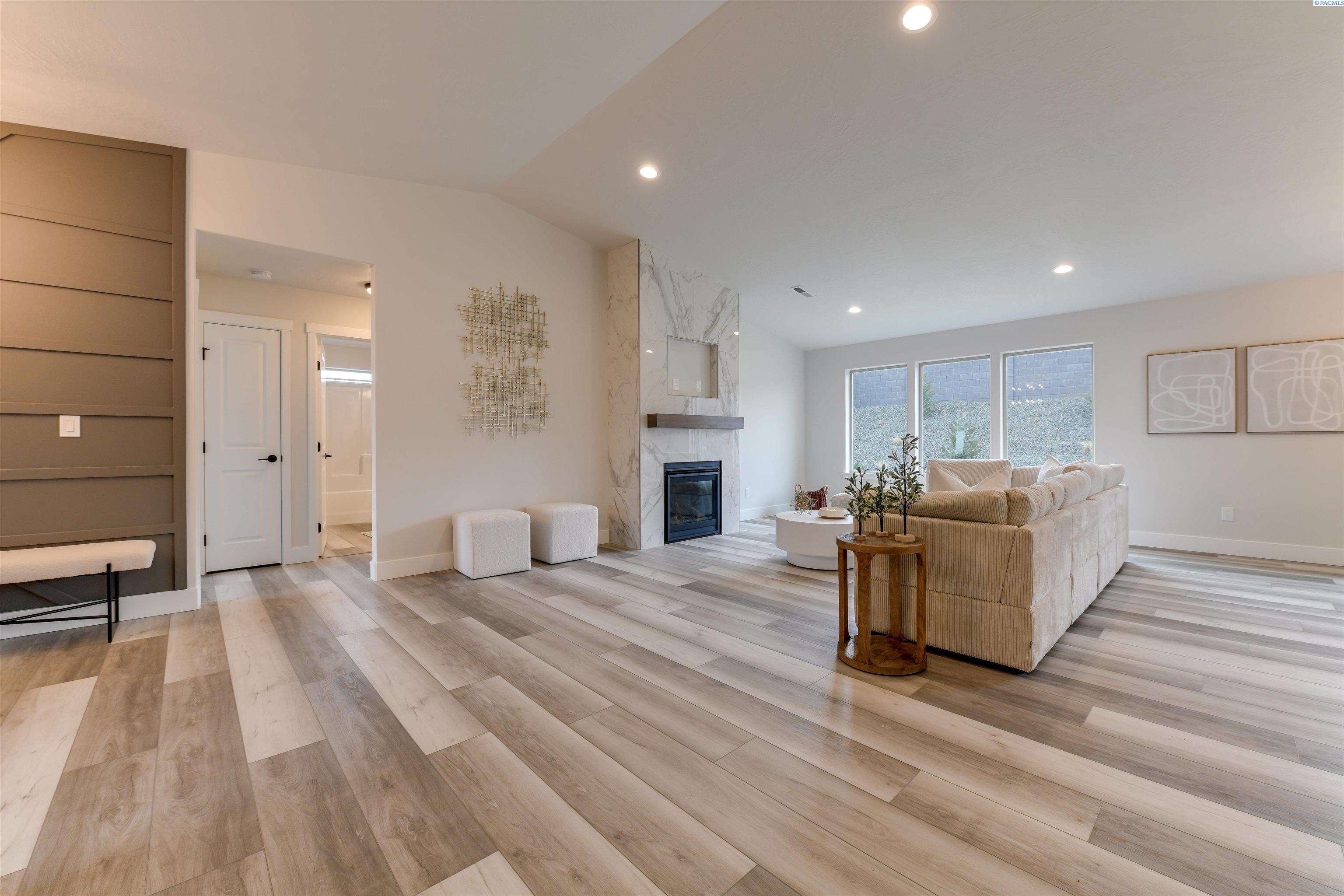 Photo 4 of Single family home for sale at 10406 Chinook Dr, Pasco, WA 99301 | MLS# PAC276234 | Listing updated on 2026-06-11