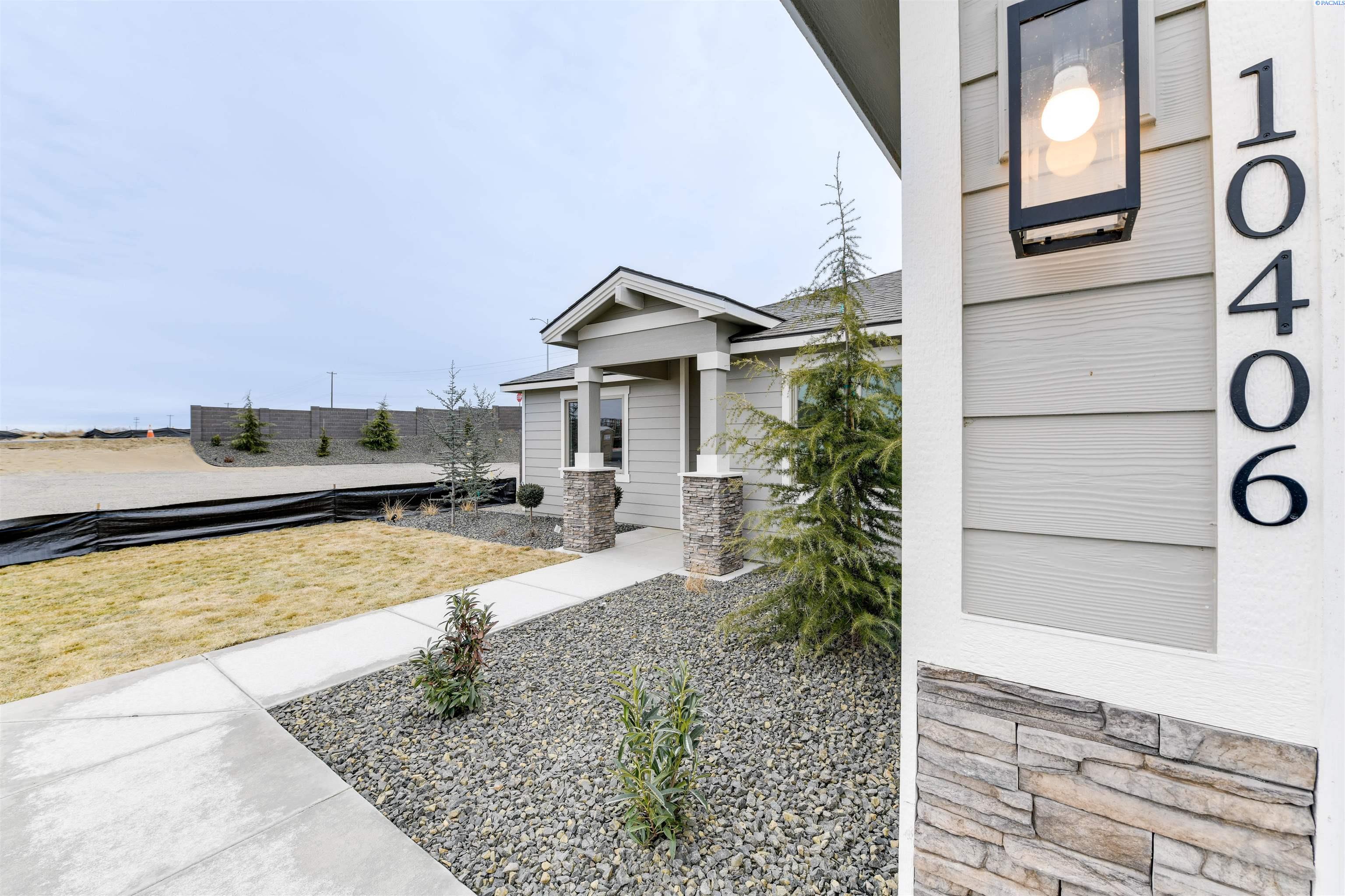 Photo 3 of Single family home for sale at 10406 Chinook Dr, Pasco, WA 99301 | MLS# PAC276234 | Listing updated on 2026-06-11