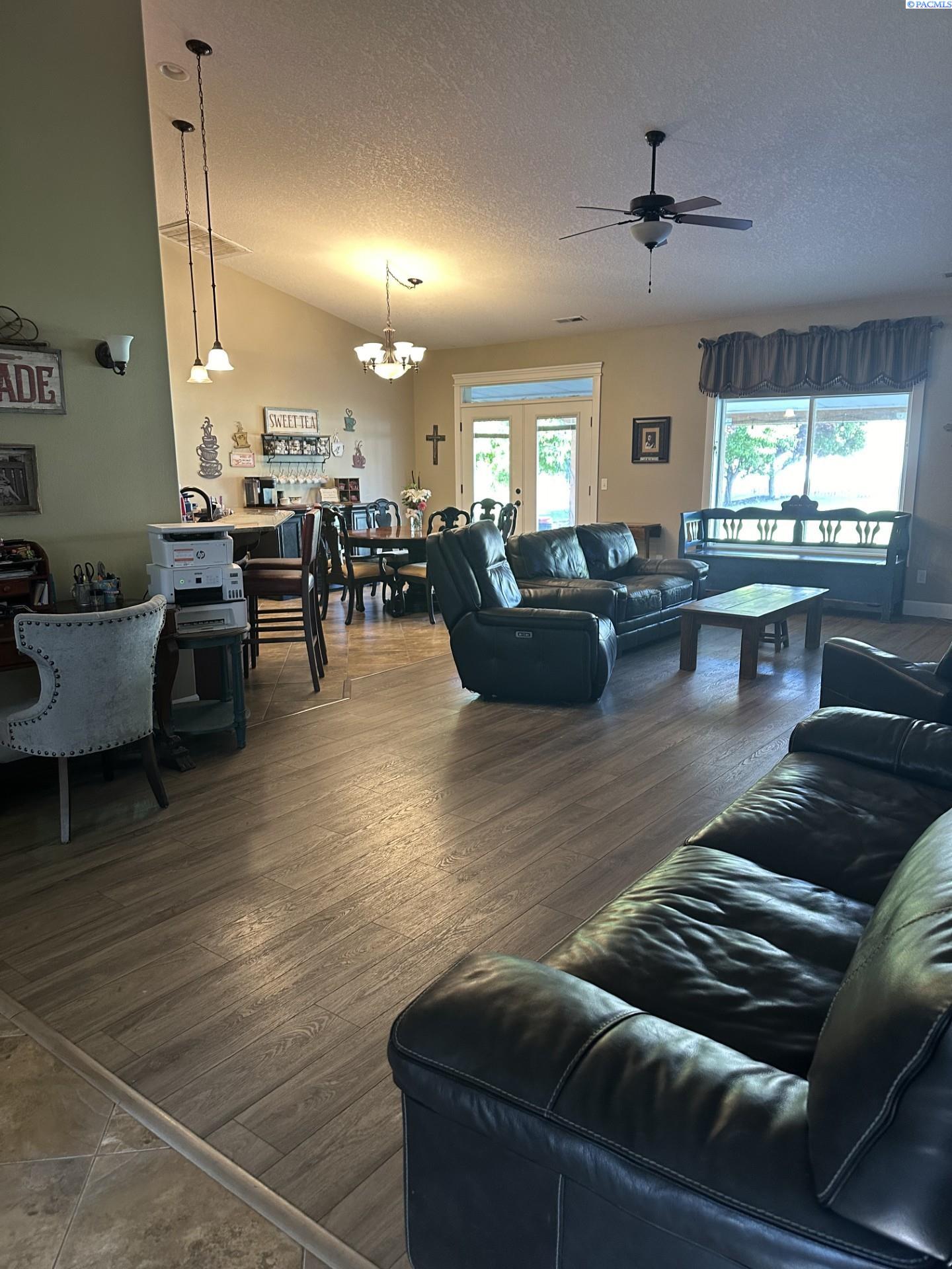 Photo 3 of Single family home for sale at 1313 Road 54, Pasco, WA 99301 | MLS# PAC278291 | Listing updated on 2026-08-14