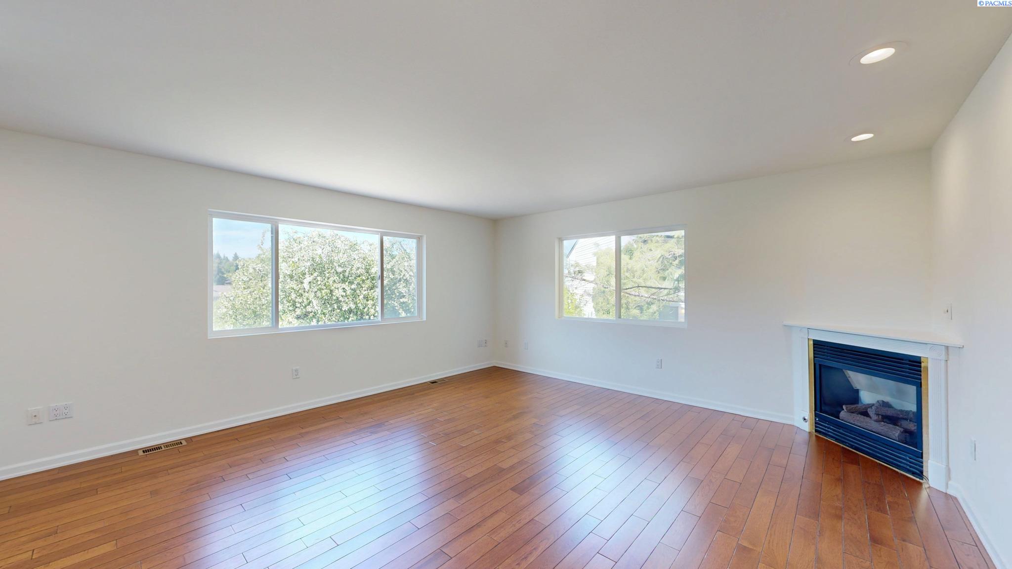 Photo 3 of Single family home for sale at 1220 Sw Wadleigh, Pullman, WA 99163 | MLS# PAC284063 | Listing updated on 2026-08-15