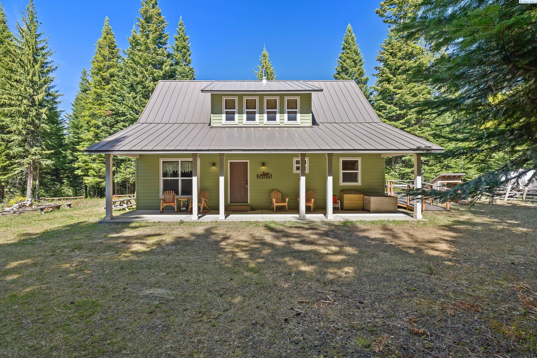 Photo 2 of Single family home for sale at 9400 Lewis Peak Rd, Waitsburg, WA 99329 | MLS# PAC284069 | Listing updated on 2026-09-28