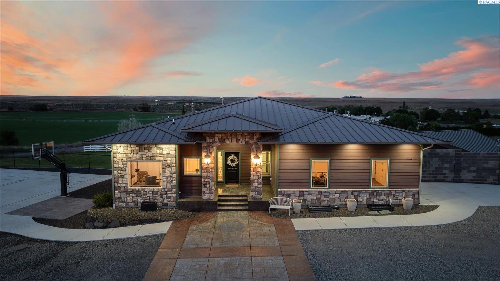 Photo 3 of Single family home for sale at 508 Hill Dr, Eltopia, WA 99330 | MLS# PAC284267 | Listing updated on 2026-09-16
