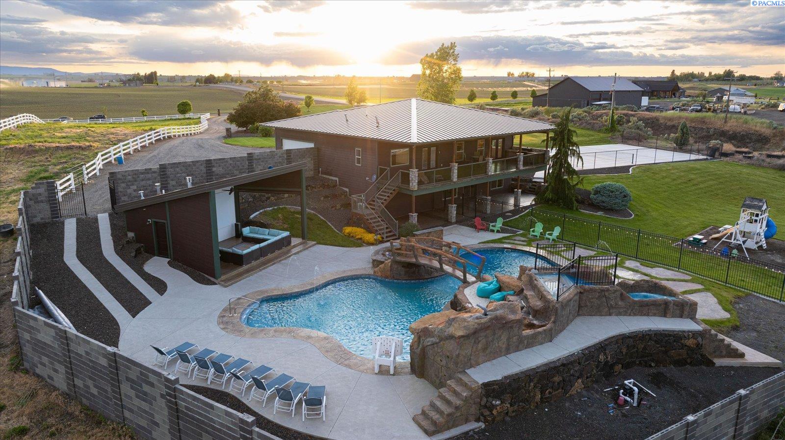 Photo 4 of Single family home for sale at 508 Hill Dr, Eltopia, WA 99330 | MLS# PAC284267 | Listing updated on 2026-09-16