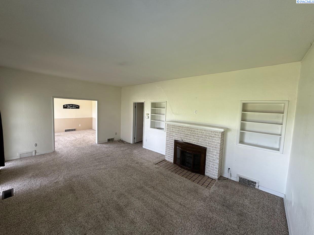 Photo 4 of Single family home for sale at 1732 Klaveano Rd, Thornton, WA 99176 | MLS# PAC285442 | Listing updated on 2026-09-29