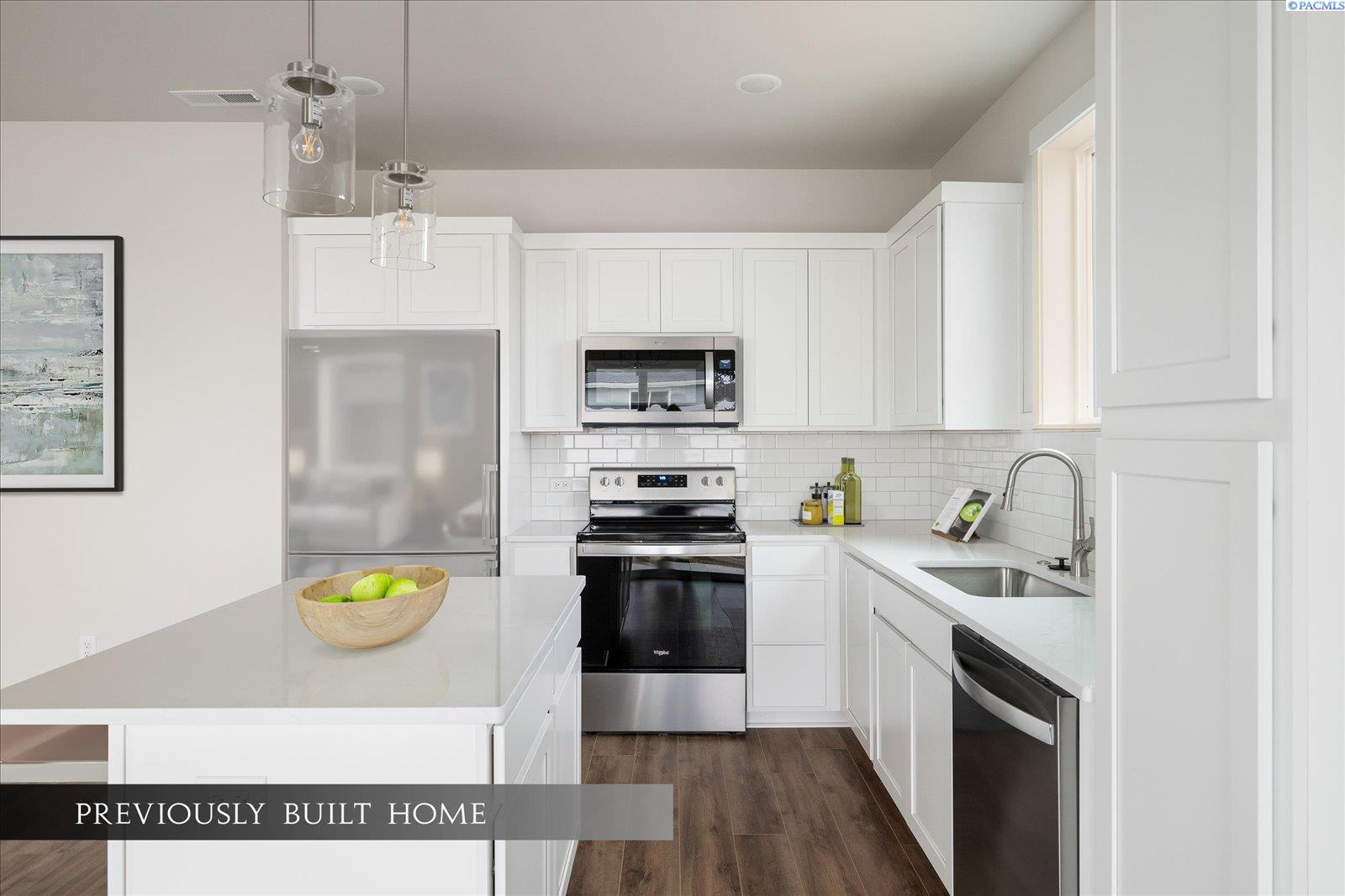 Photo 3 of Single family home for sale at 2721 S Beech St, Kennewick, WA 99337 | MLS# PAC285477 | Listing updated on 2026-06-16