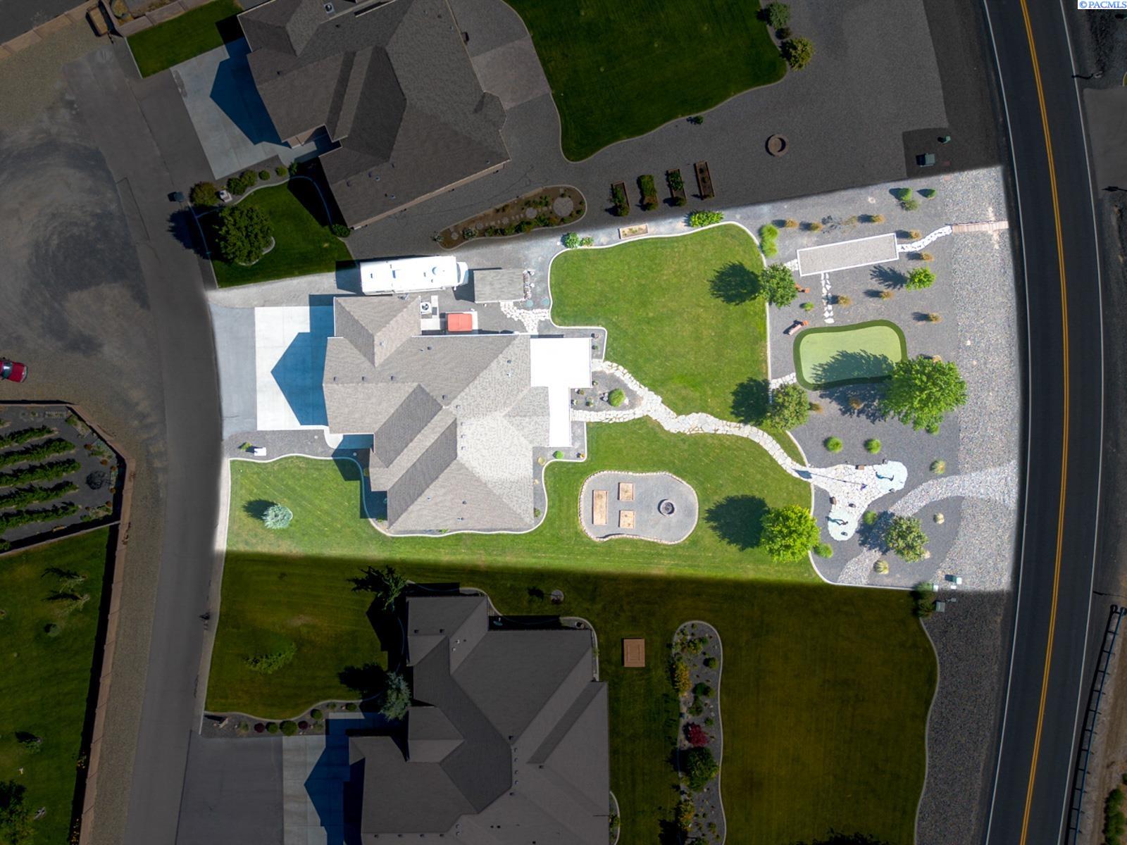 Photo 3 of Single family home for sale at 87069 E Hvn View Pr Se, Kennewick, WA 99338 | MLS# PAC285555 | Listing updated on 2026-09-01