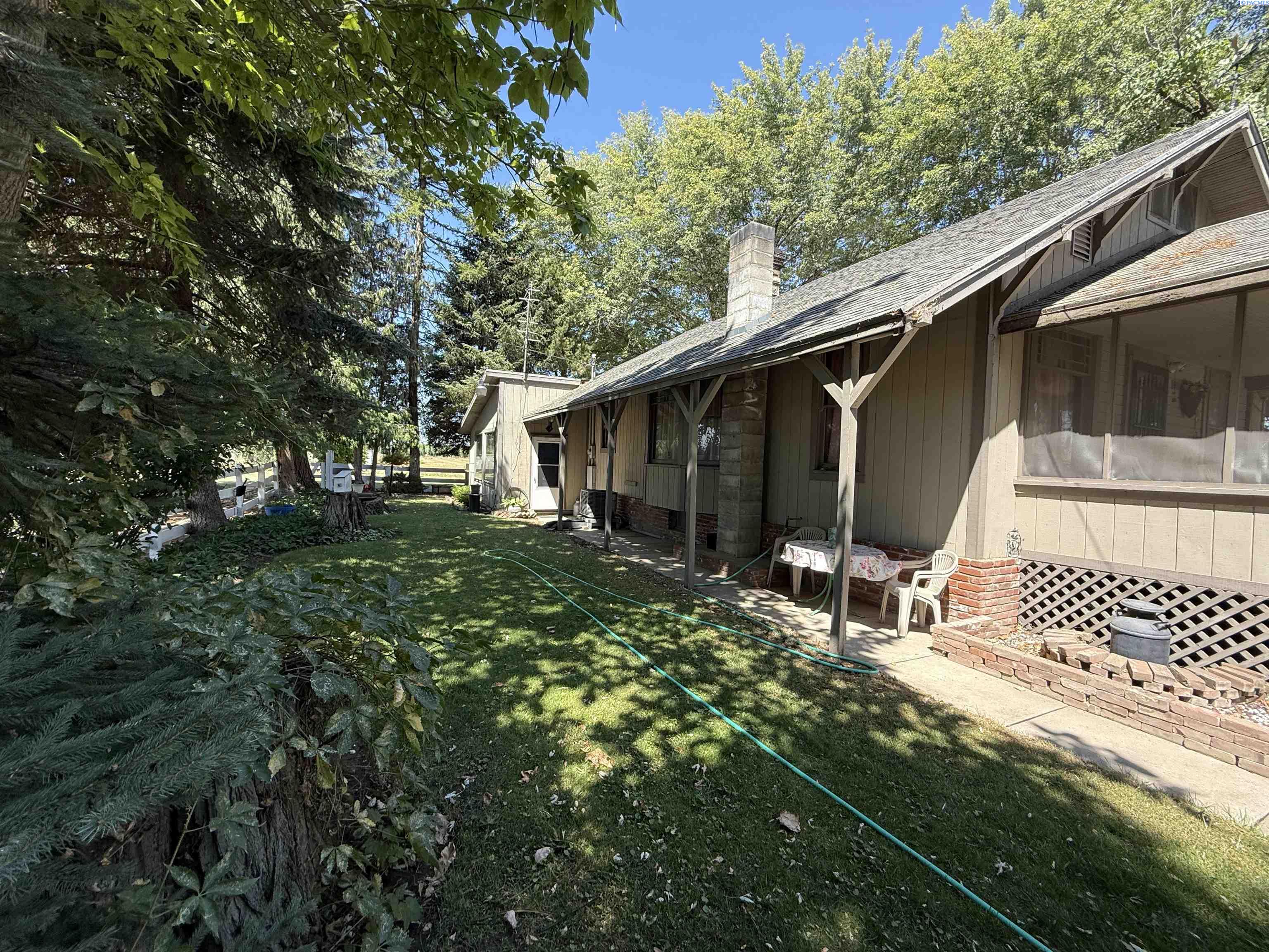 Photo 3 of Single family home for sale at 221 Jackson St, Mabton, WA 98935 | MLS# PAC286041 | Listing updated on 2026-08-22