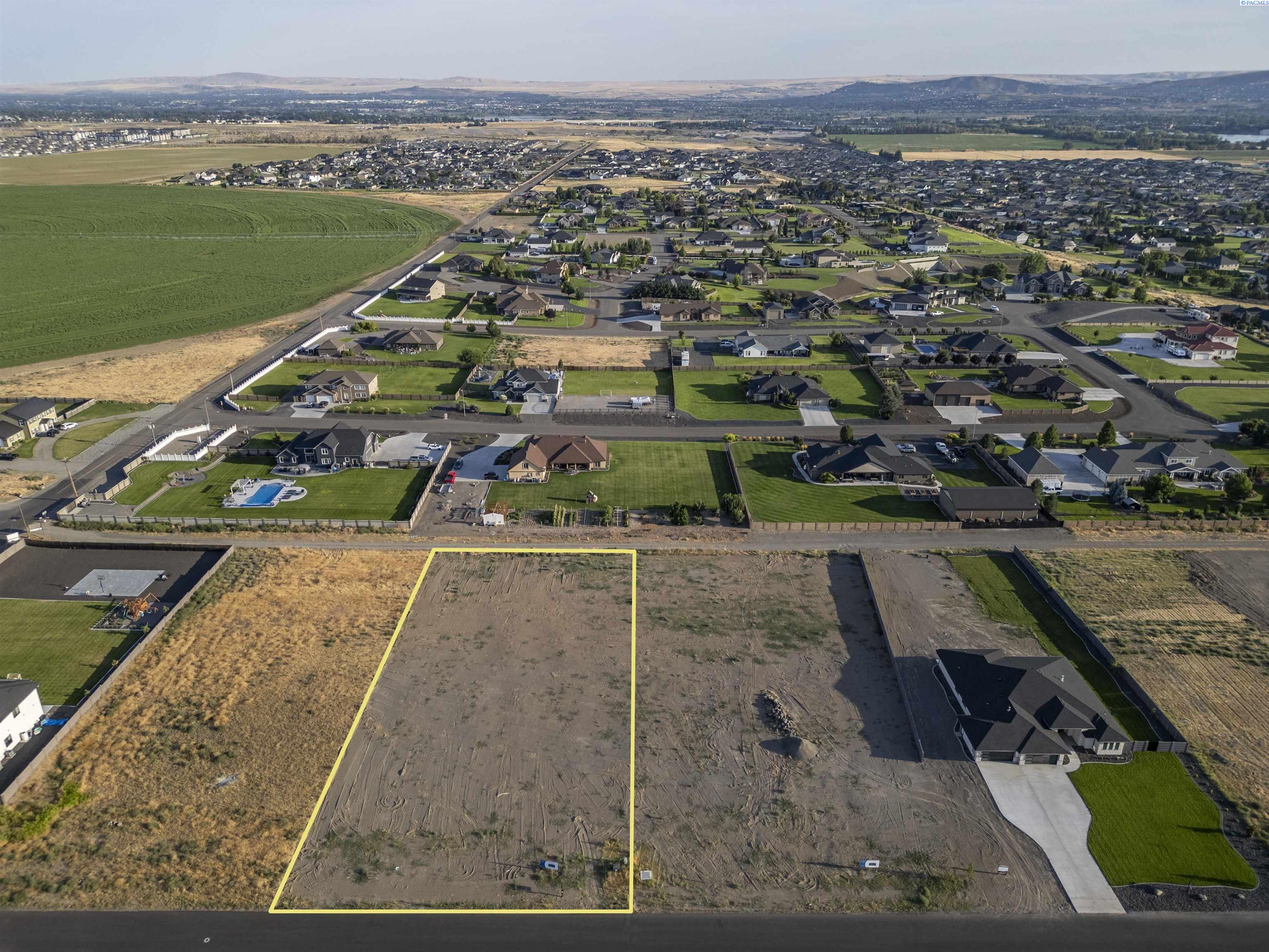 Photo 3 of Single family home for sale at 11714 Cordon Crst Ct, Pasco, WA 99301 | MLS# PAC286322 | Listing updated on 2026-09-25